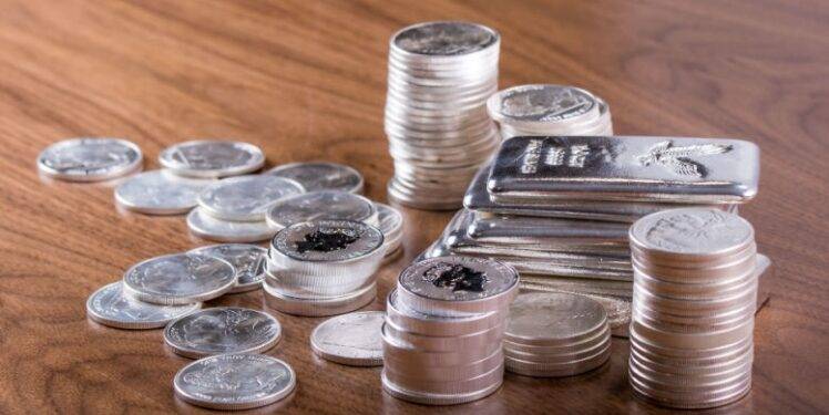 Is it better to Buy Silver Coins or Silver Bullion?